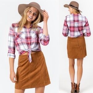 New Francesca’s Deb Plaid Button Down Top